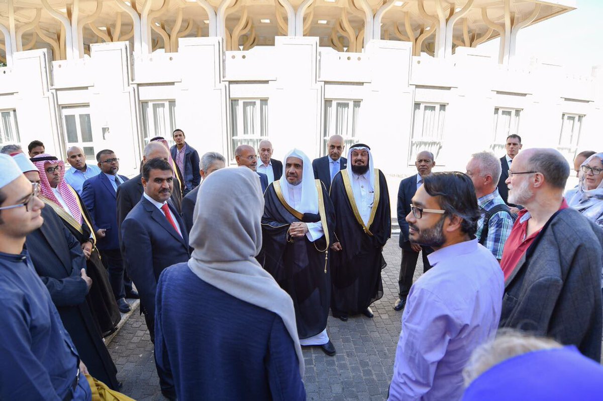 Le SG visite le Centre culturel islamique à Rome et s'informe de ses activités et programmes en remerciant le personnel