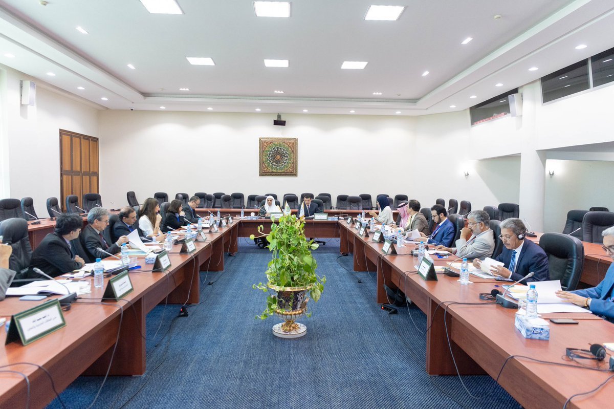 رابطہ اور ایسیسکو کے درمیان منعقدہ اجلاسوں میں شیخ ڈاکٹر محمد العیسی رابطہ وفد اور ڈاکٹر سالم المالک ایسیسکو وفد کی سربراہی کررہے ہیں