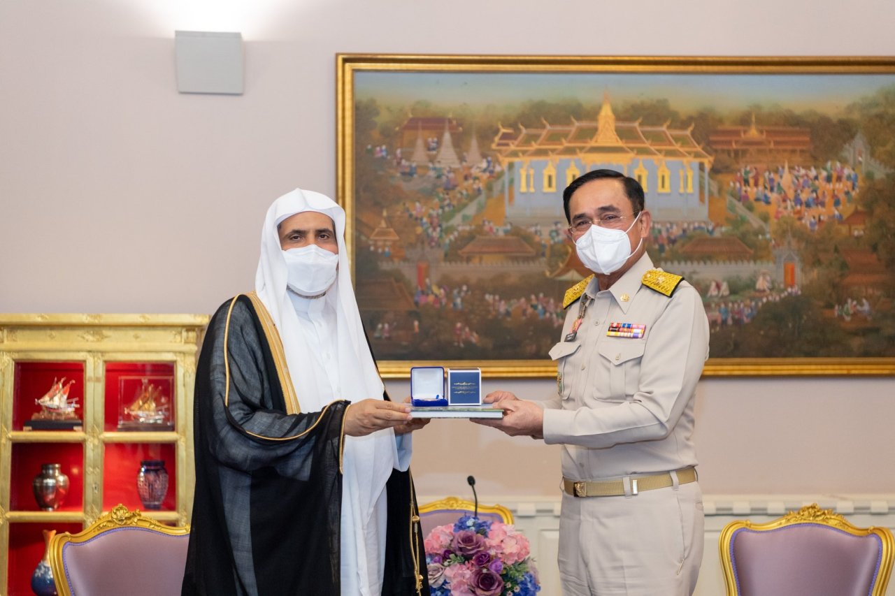 PM Kerajaan Thailand, Jenderal Prayut Cha Ocha, menyambut Syekh Dr. MohammadAlissa di kantor pusat pemerintah