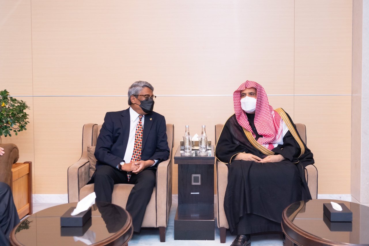 Sur invitation du Président des Maldives Mohammad Alissa est arrivé avec une délégation