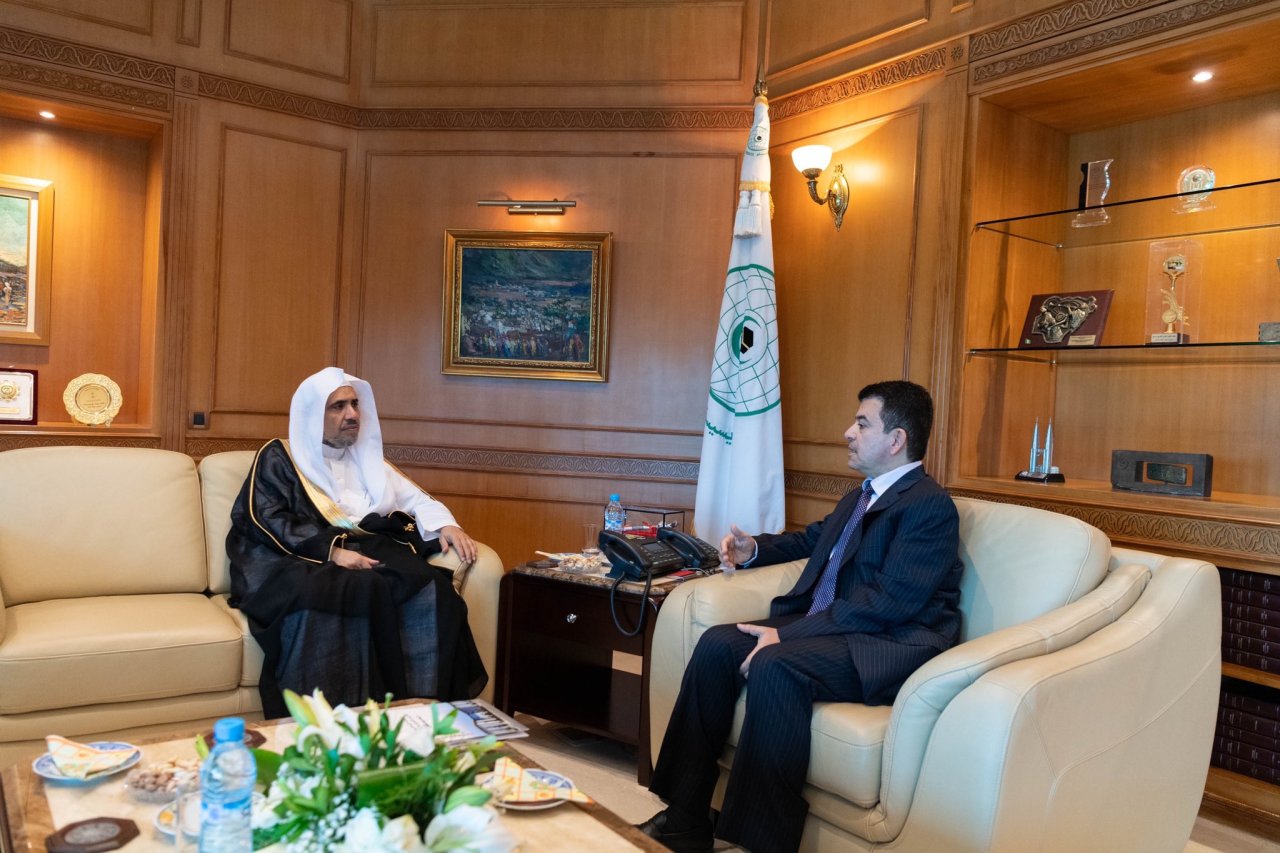 رابطہ اور ایسیسکو کے درمیان منعقدہ اجلاسوں میں شیخ ڈاکٹر محمد العیسی رابطہ وفد اور ڈاکٹر سالم المالک ایسیسکو وفد کی سربراہی کررہے ہیں