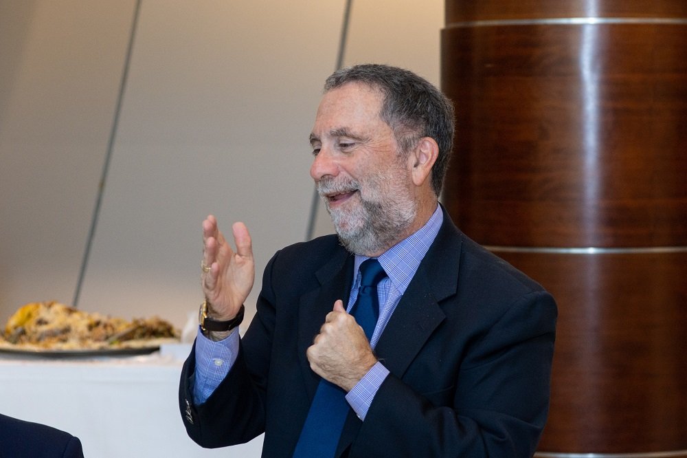 ڈاکٹر محمد العیسی نے ریاض میں واشنگٹن انسٹی ٹیوٹ کے صدر رابرٹ سیٹلوف اورمتعدد اعلی سطحی ارکان سے ملاقات کی