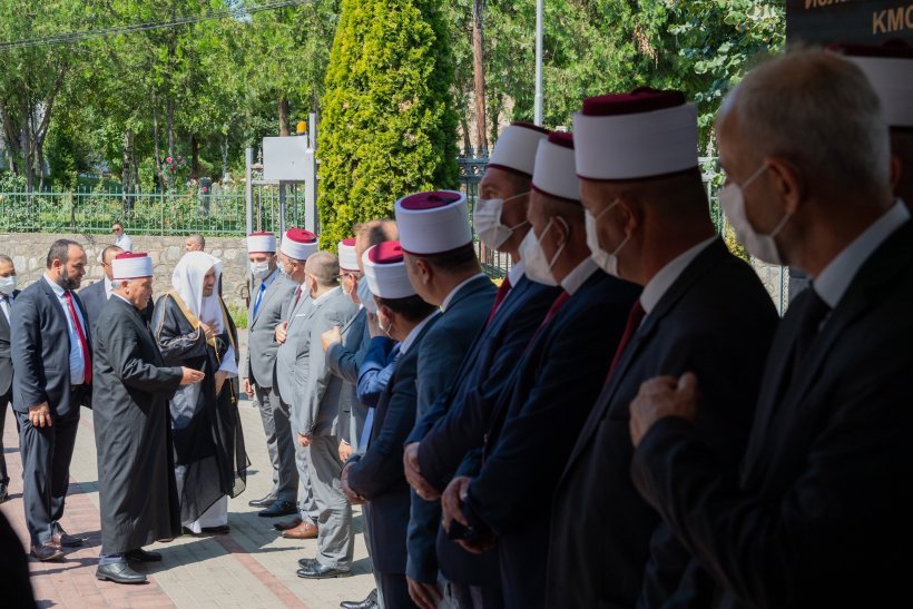 رسالتُنا الإسلاميةُ إيمانٌ وقيمٌ وحضارةٌ ‏تعتزُّ ⁧‫رابطة العالم الإسلامي‬⁩ بتمثيل الإسهام الإسلامي الحضاري ودوره المحوري في إسعاد البشرية وتقديم الحلول لقضاياها