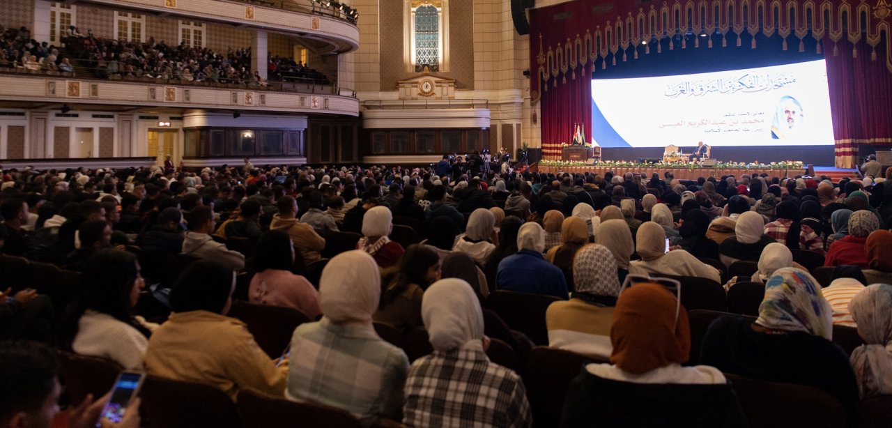 جامعة القاهرة تنظِّم محاضرة تذكارية للشيخ العيسى حول &quot;مستجدات الفكر بين الشرق والغرب&quot;