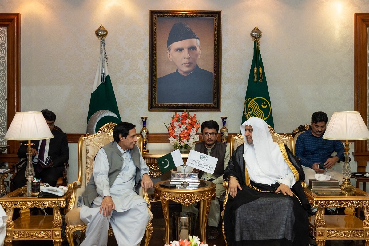 The Secretary General of the MWL meets Pakistan Senate speaker, the Governor of Punjab Province and the Prime Minister.