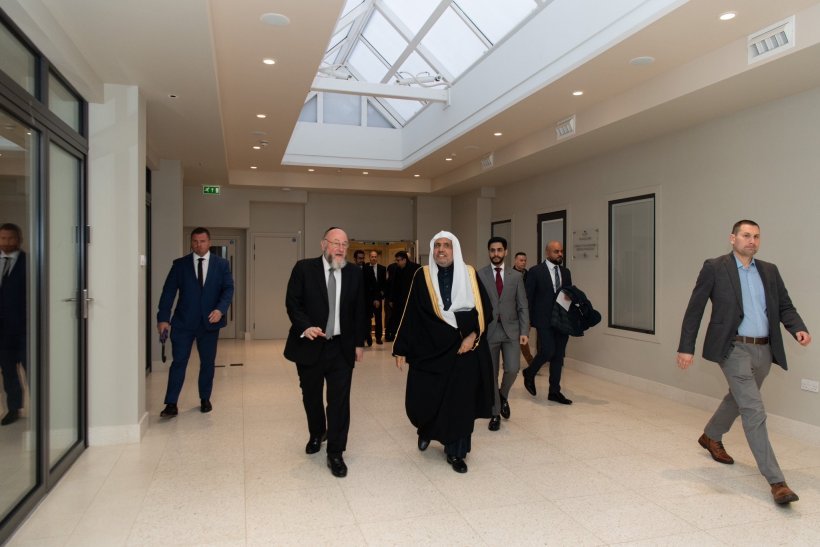 بر همکاری مشترک جهت محکوم کردن هرگونه بی احترامی نسبت به مقدسات دینی تأکید داشتند: