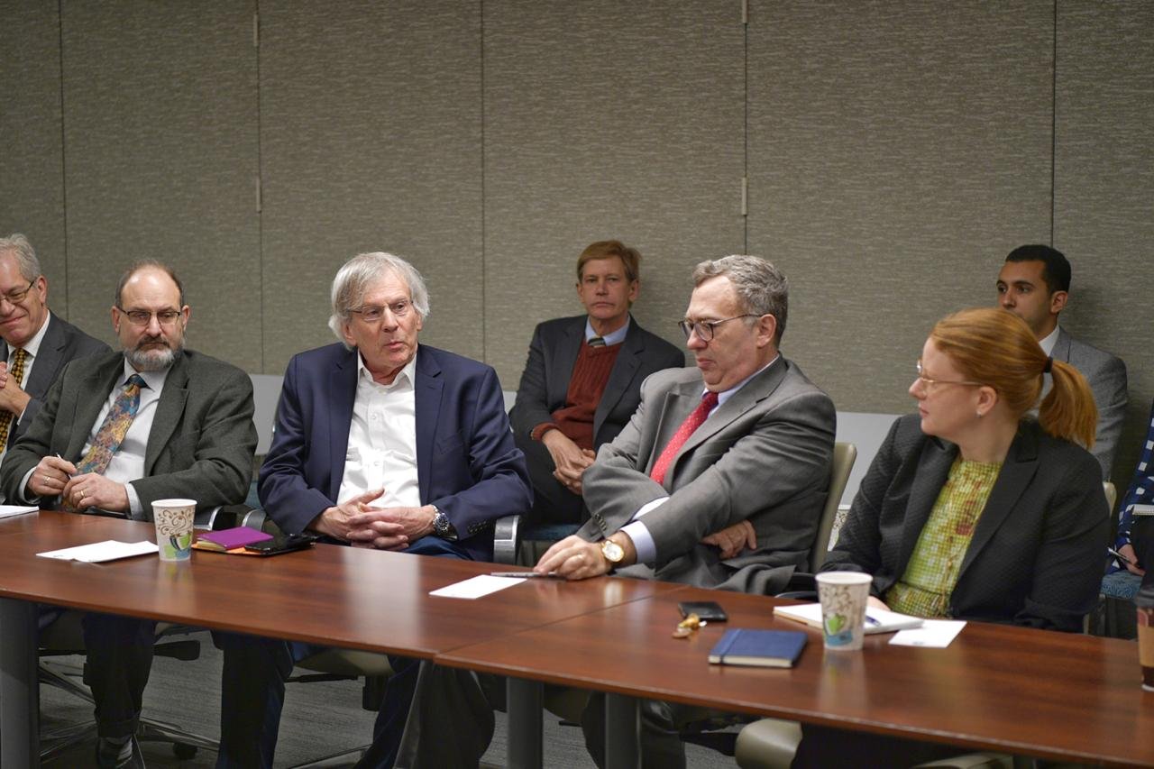 بحضور النخب الدينية والسياسية والفكرية