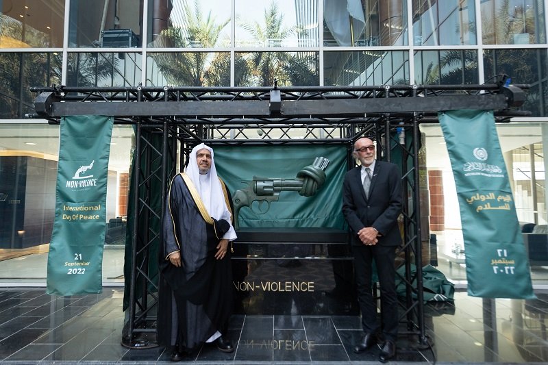 Dr. Muhammad Al-Issa celebrates the International Day of Peace
