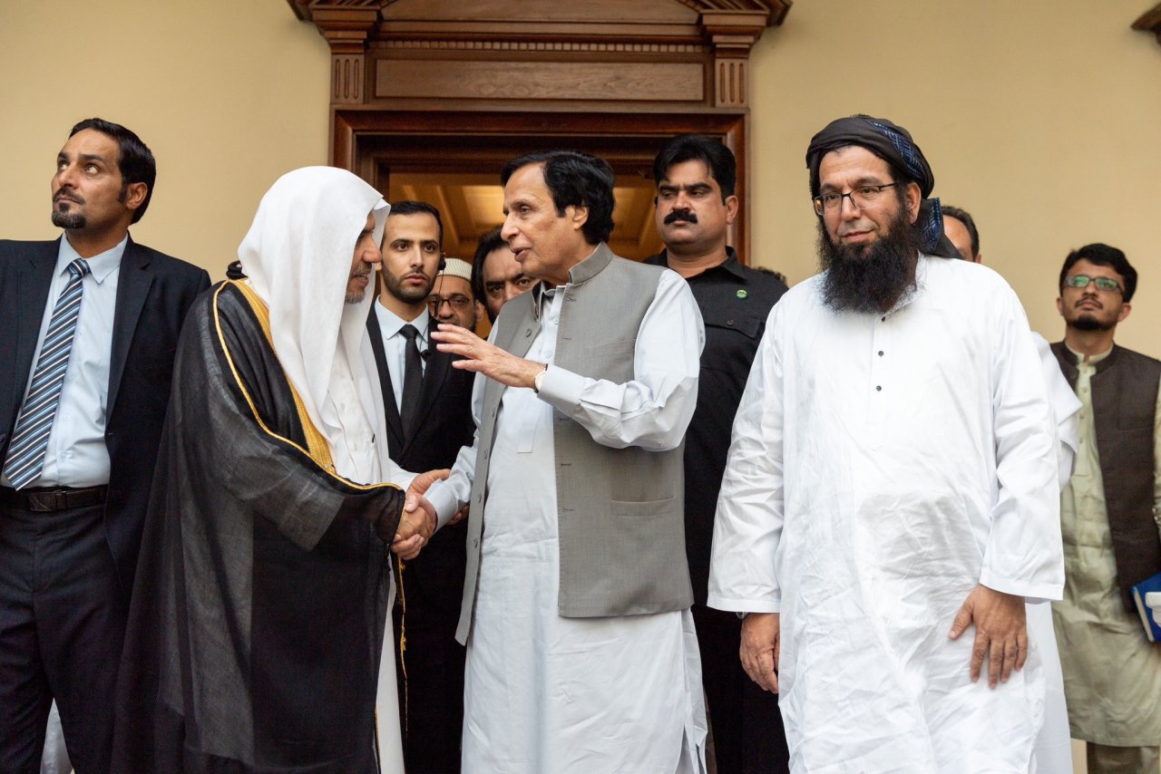 Perdana Menteri Provinsi Punjab, Tuan Pervaiz Elahi, menerima Sekretaris Jenderal, Syekh Dr.  Mhmd Alissa