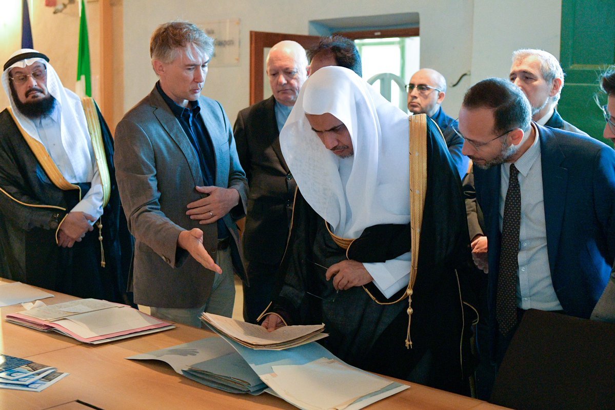 L’Université européenne pour les études supérieures en Italie affiliée au à l’Union Européenne reçoit le SG de la LIM