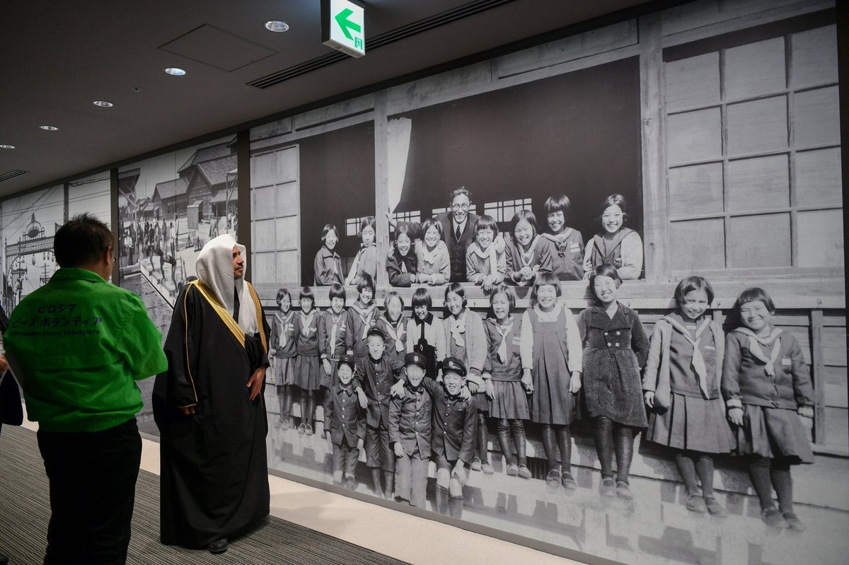 Dr Alissa's visit, praises his peaceful &amp; human feeling, gives him as a gift a book detailing nuclear bombing's consequences