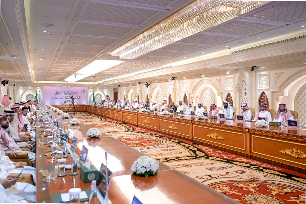 از مکه مکرمه: جناب دبیرکل، آقای دکتر شیخ محمد العیسی «نخستین مجموعه از مصاحف ترتیل‌شده سازمان همبستگی جهان اسلام» را رونمایی کرد؛ این مجموعه به‌صورت رایگان قابل دانلود خواهد بود