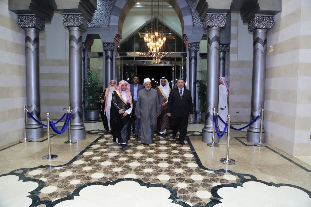 H.E the MWL's S.G. received His Eminence the Dean of Al-Azhar, Prof. Dr. Sheikh Ahmad Tayeb at Jeddah International Airport