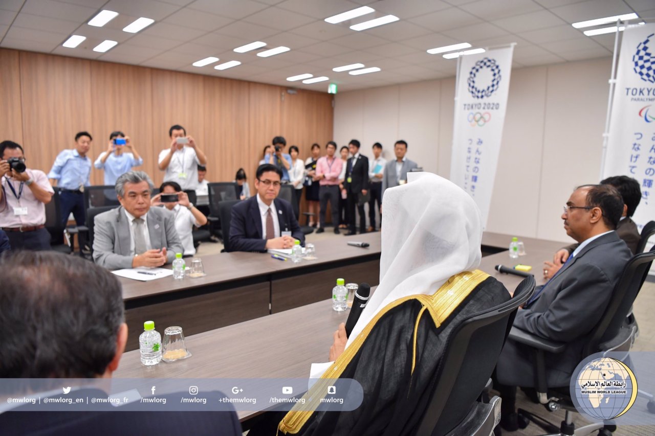 ‏بدعوة من اللجنة الأولمبية اليابانية 2020 ناقش معالي الأمين مع رئيسها وأعضائها ضوابط أطعمة الحضور الإسلامي وطبيعة الثقافة الإسلامية وتنوعها