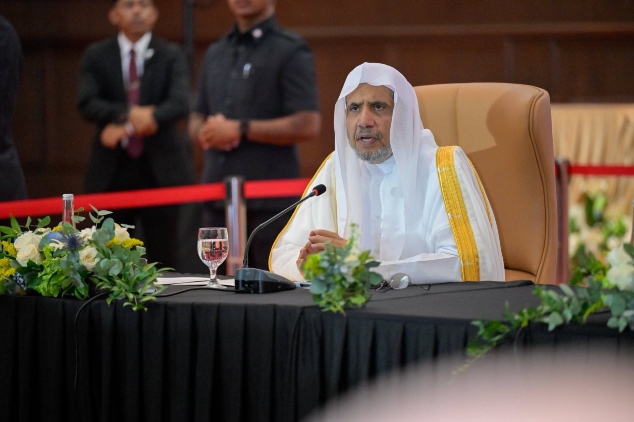 آسیان ممالک کے علماء کو اُن کے بڑے مسائل پر متحد کرنے والا ایک جامع پلیٹ فارم… رابطہ عالم اسلامی کے زیرِ اہتمام ”آسیان علماء کونسل“ نے ملائیشیا کے دار الحکومت کوالالمپور میں منعقدہ اپنے تیسرے فورم میں درج ذیل نکات پر زور دیا