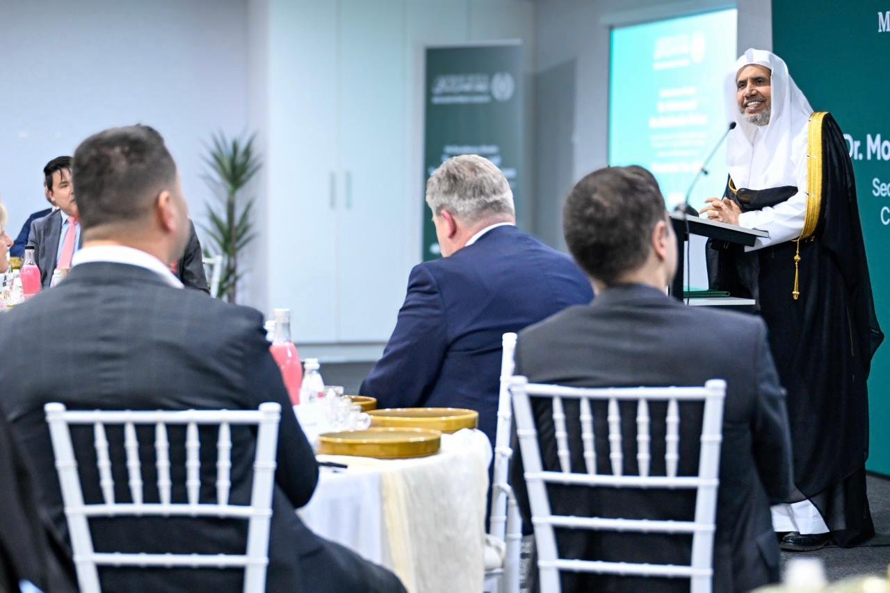 En presencia de varios ministros federales y locales, así como de miembros del Parlamento: La Federación de los musulmanes de Australia celebra la visita del Secretario General de la Liga del Mundo Islámico