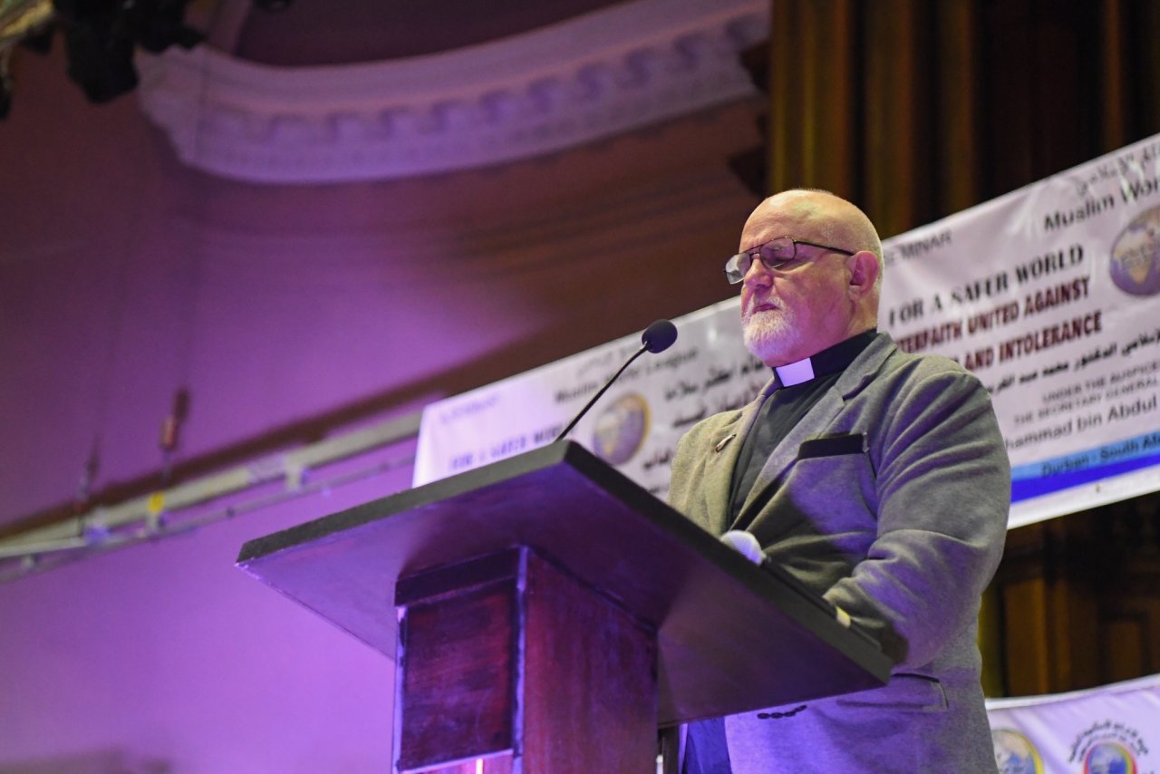 In the presence of HE the SG, the MWL organized an Int'l Forum titled &quot;For a Safer World; Followers of Religions Unite Against Hatred, Extremism and Terrorism&quot;