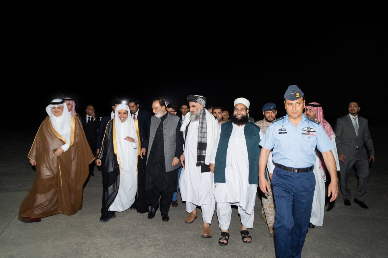 Dr. Mohammad Alissa tiba di Pakistan untuk memeriksa kondisi mereka yang terkena dampak banjir