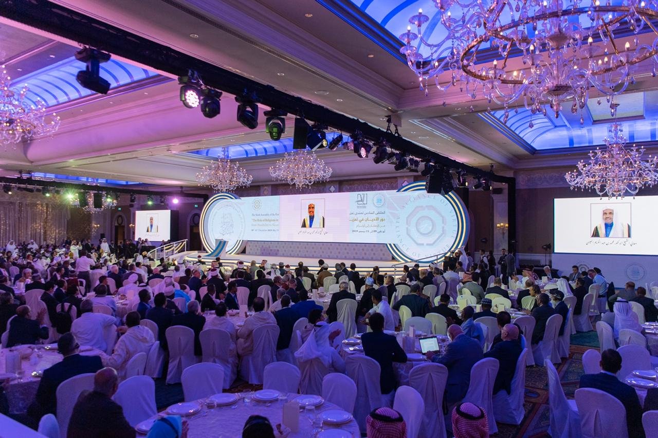 HE Dr. Mohammad Alissa was recognized for his efforts to promote interfaith and intercultural peace by ppeaceims in Abu Dhabi last December