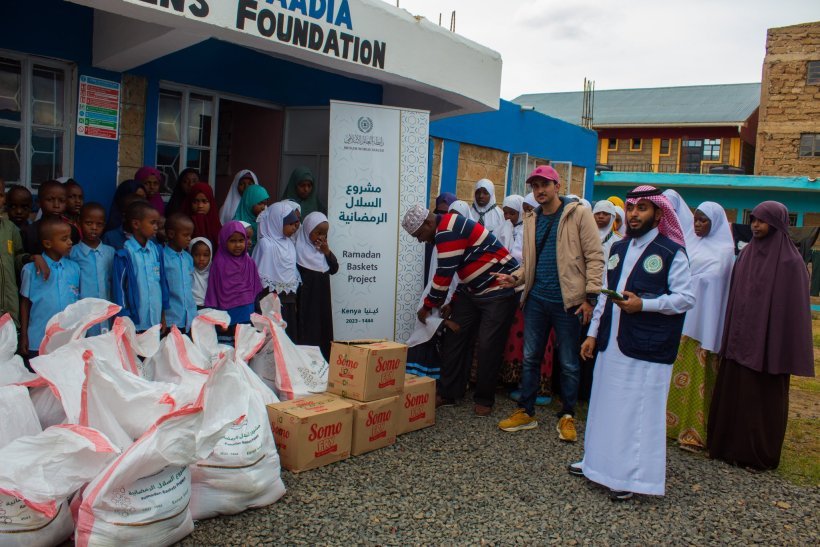 شهرٌ كريمٌ تُواصل فيه قوافلُ مشروعِ &quot;سِلال ⁧‫رمضان‬⁩&quot; شرَفَ مهمّتها؛ لتخدمَ عشرات آلاف المستفيدين حول العالم