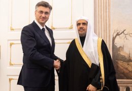 کروشیا کے وزیر اعظم نے عزت مآب شیخ ڈاکٹر محمد العیسی سے حکومتی ہیڈ کوارٹر میں ملاقات کی