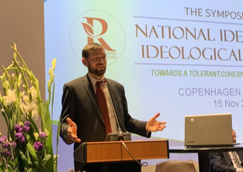 Le grand rabbin danois Jair Melchior à NIIS2019: "La sécurité nationale commence par la responsabilité de nos paroles et la façon dont nous interprétons ce que les autres disent. Nous devons donc communiquer." Ligue Danemark