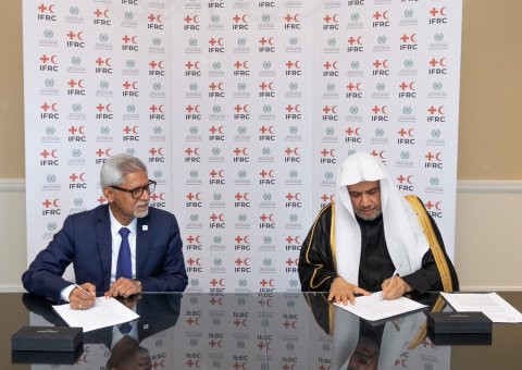 MWL Signs Humanitarian Aid Agreement with IFRC