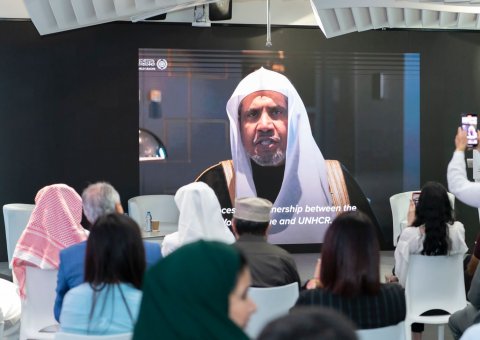 Avec la collaboration l’UNCHR le rapport semestriel sur l’œuvre caritative islamique de 2021 a été lancé au pavillon de la LIM à l’Expo 2020 Dubaï. 