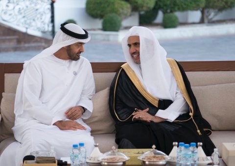 Le Prince Mohamed Ben Zayed recevant le Secrétaire général de la Ligue Islamique Mondiale, D. Mohammad Alissa