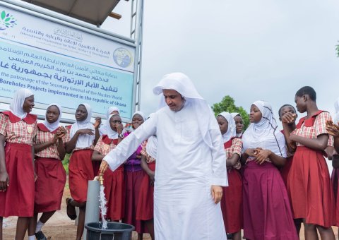 عزت مآب شیخ ڈاکٹر محمد العیسی نے گھانا میں صاف پانی سے محروم خاندانوں کے لئے، ان کے گاؤں تک پانی فراہمی منصوبے کا افتتاح کیا۔