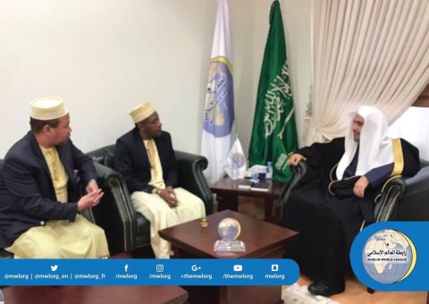 HE the MWL received in his office in Riyadh HE the VP of the Comoros Islands and discussed the MWL’s support for the Comoros Islands.