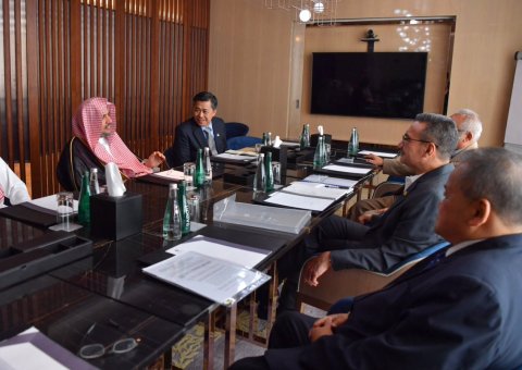 Le Secrétaire Général rencontrant ce matin le Ministre de La Défense malaisien Mr. Hishammuddin Hussein.