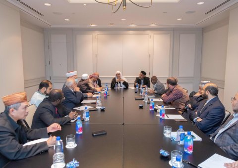 ڈاکٹر محمد العیسی نے واشنگٹن میں اپنی رہائش گاہ پر امریکی اسلامی رہنماؤں مفتیان،ائمہ اورمراکز کے سربراہوں سے ملاقات کی