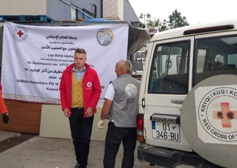 The MWL in Kosovo partnered with the Red Cross of Kosovo to deliver food aid to individuals impacted by the ongoing COVID19 coronavirus pandemic