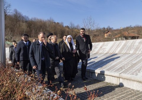 HE Dr. Mohammad Alissa led a delegation to the Srebrenica Memorial Center earlier this year