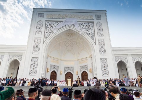 جمہوریہ چیچینیا میں یورپ کے سب سے بڑی جامع مسجد کا افتتاح،اسلامی ممالک کے نمائندگان کی شرکت
