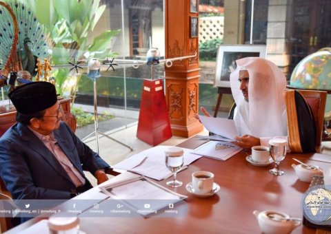 HE MWL SG meets former Indonesian President Prof. Dr. Baharuddin Jusuf Habibie who, welcomes SG at his residence in Jakarta