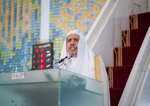 اس وقت جاری ہے.. عزت مآب شیخ ڈاکٹر محمد العیسی شاہ فیصل مسجد اسلام آباد کے منبر سے خطاب کرتے ہوئے: