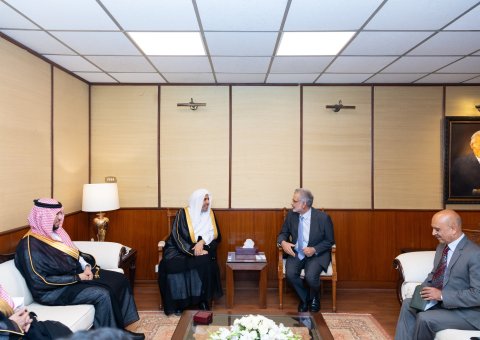 His Excellency Mr. Faez Isa, Chief Justice of the Supreme Court of the Islamic Republic of Pakistan, welcomed His Excellency Sheikh Dr. Mohammed Alissa, Secretary-General and Chairman of the Organization of Muslim Scholars