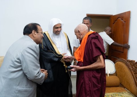 As part of MWL's commitment to fostering interfaith relationships, HE Dr. Mohammad Alissa visited Sri Lanka last summer