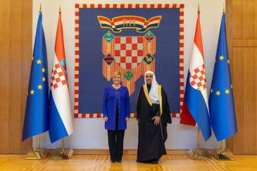 الرئيسة الكرواتية تستقبل د.العيسى.. وتشيد بجهود الرابطة الدولية