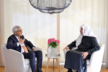 H.E. Sheikh Dr. Mohammed Al-Issa, Secretary-General, met at his residence with Mr. Jagan Chapagain, the Secretary-General of the (IFRC)