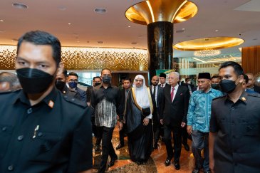 Le Premier ministre malaisien lors de la cérémonie d’ouverture:«Nous sommes fiers que la LIM ait choisi la Malaisie pour ce congrès, nous reconnaissons son rôle dans la promotion de la paix et de la stabilité dans les sociétés à diversité culturelle ethnique et religieuse.