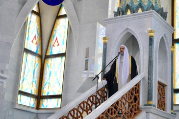 د.العيسى خطيباً في الجامع الكبير بقازان: وعي المسلم يهزم "بروبقاندا" التطرف