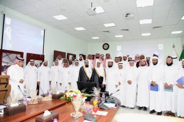 In a meeting at the headquarters of the IARCD in Jeddah, HE the SG of the MWL and Chairman of the Board of Directors of the Association gives instructions to increase the efforts to help the affected Rohingya refugees