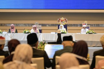 Among the effective programs of this first-of-its-kind forum for Fiqh scholars, organized by the Islamic Fiqh Council in Kuala Lumpur, Malaysia,