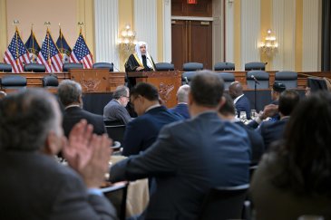 Le Congrès américain rend hommage au Secrétaire général de la Ligue islamique mondiale en reconnaissance des efforts de la Ligue dans la lutte contre la haine.
