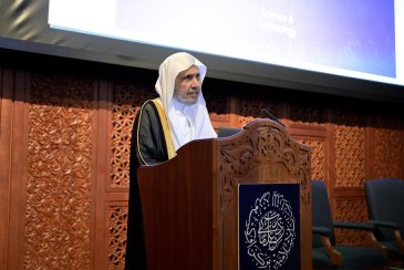 Dr. Al-Issa Bertemu dengan Para Pimpinan Islam di Britania Raya... dan Berpartisipasi dalam Pertemuan Para Pakar di Pusat Studi Islam Oxford