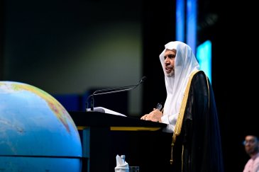 صورٌ من القمة الدولية الثالثة للقيادات الدينية، بمشاركة معالي الأمين العام، رئيس هيئة علماء المسلمين، فضيلة الشيخ د. ⁧‫محمد العيسى‬⁩ ‬⁩ متحدثًا رئيسيًا في حفل الافتتاح