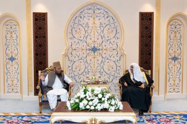 Syekh Dr.Mhmd Alissa menerima Sekjen Jamiat Ahle Hadith di Pakistan, Syekh Dr.Hafiz Bakhsh, di kantornya di Makkah.